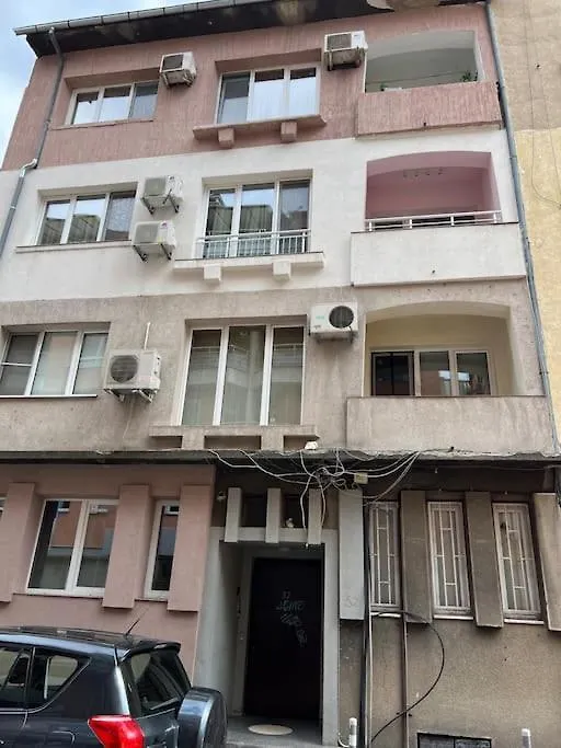 Lovely Central 1-Bedroom Rental With Patio Sofia Apartment